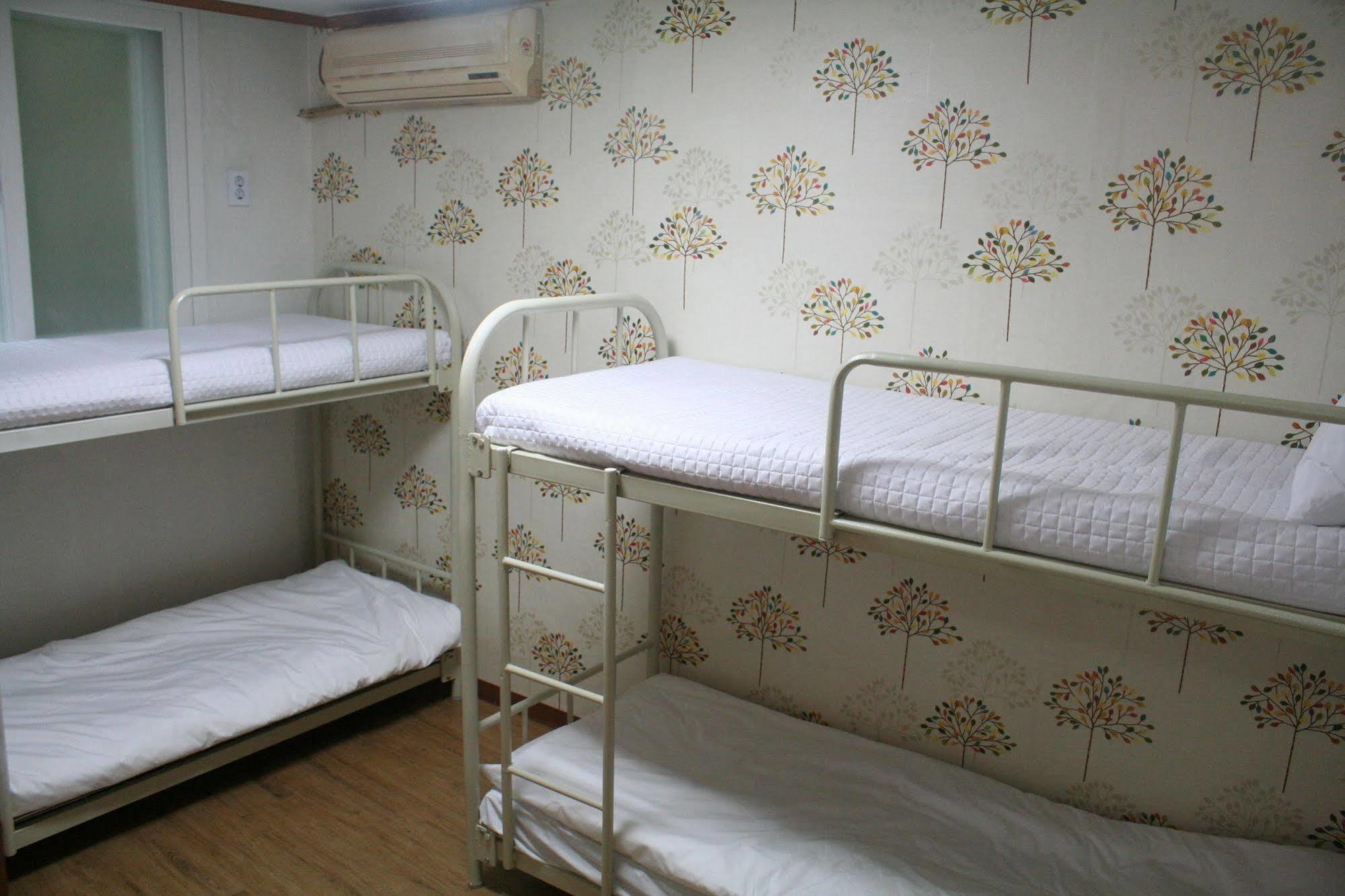 Huga Haus Hostel โซล ภายนอก รูปภาพ